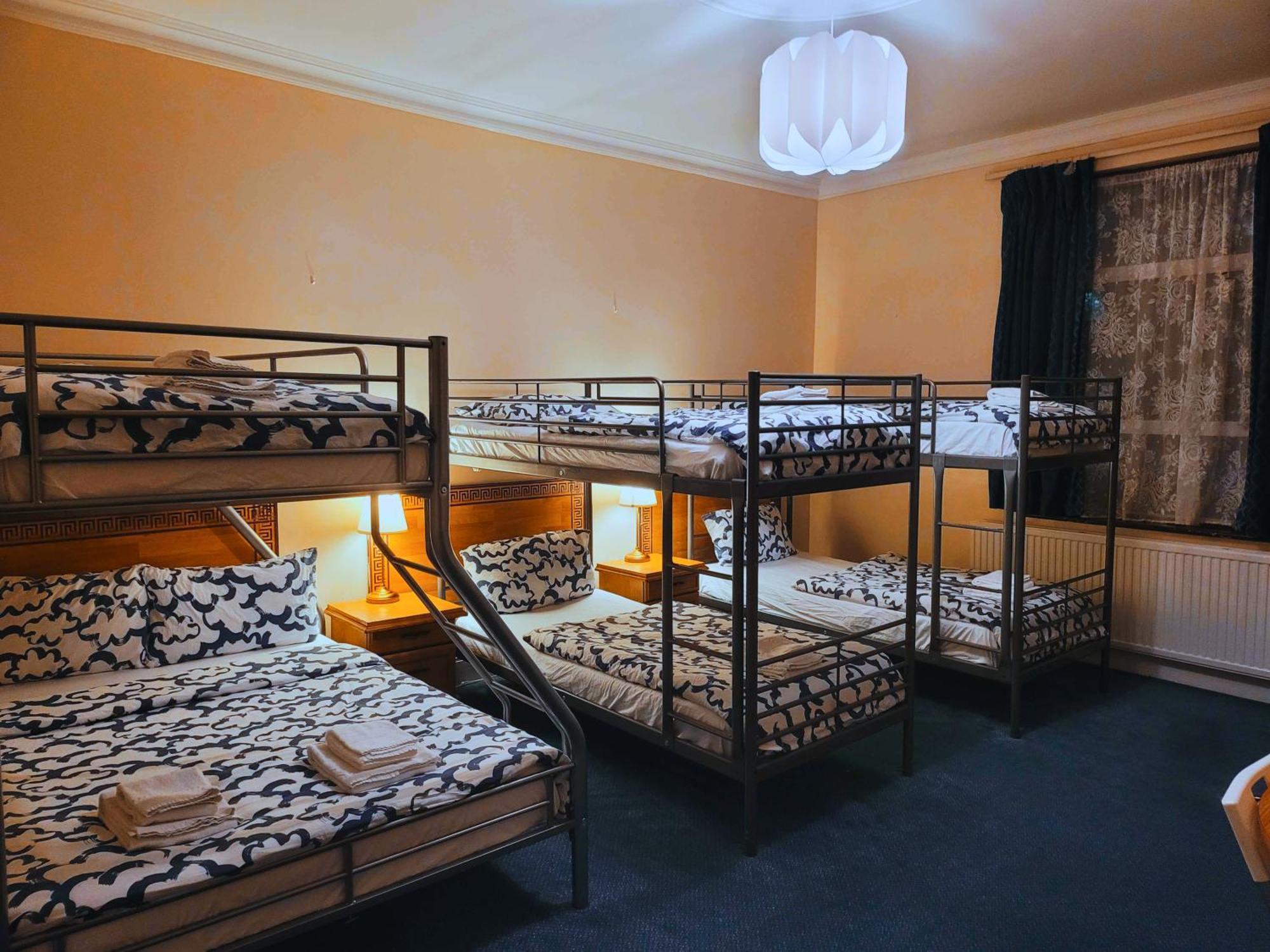 לונדון Helen'S Hotel Near Wembley מראה חיצוני תמונה