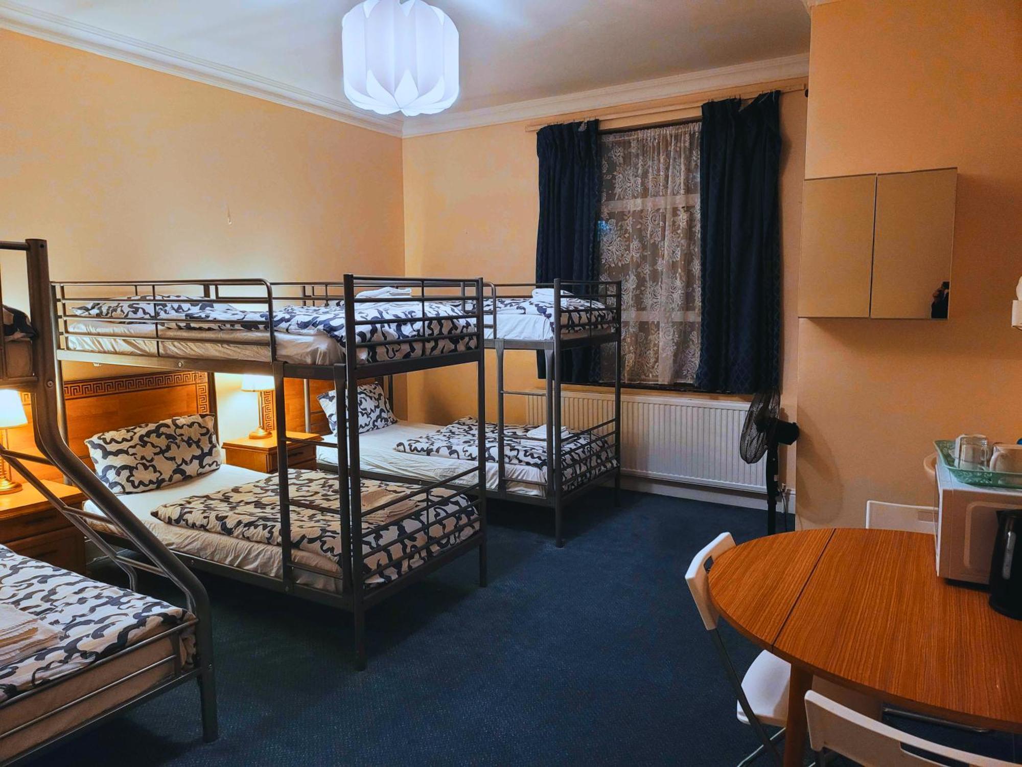 לונדון Helen'S Hotel Near Wembley מראה חיצוני תמונה